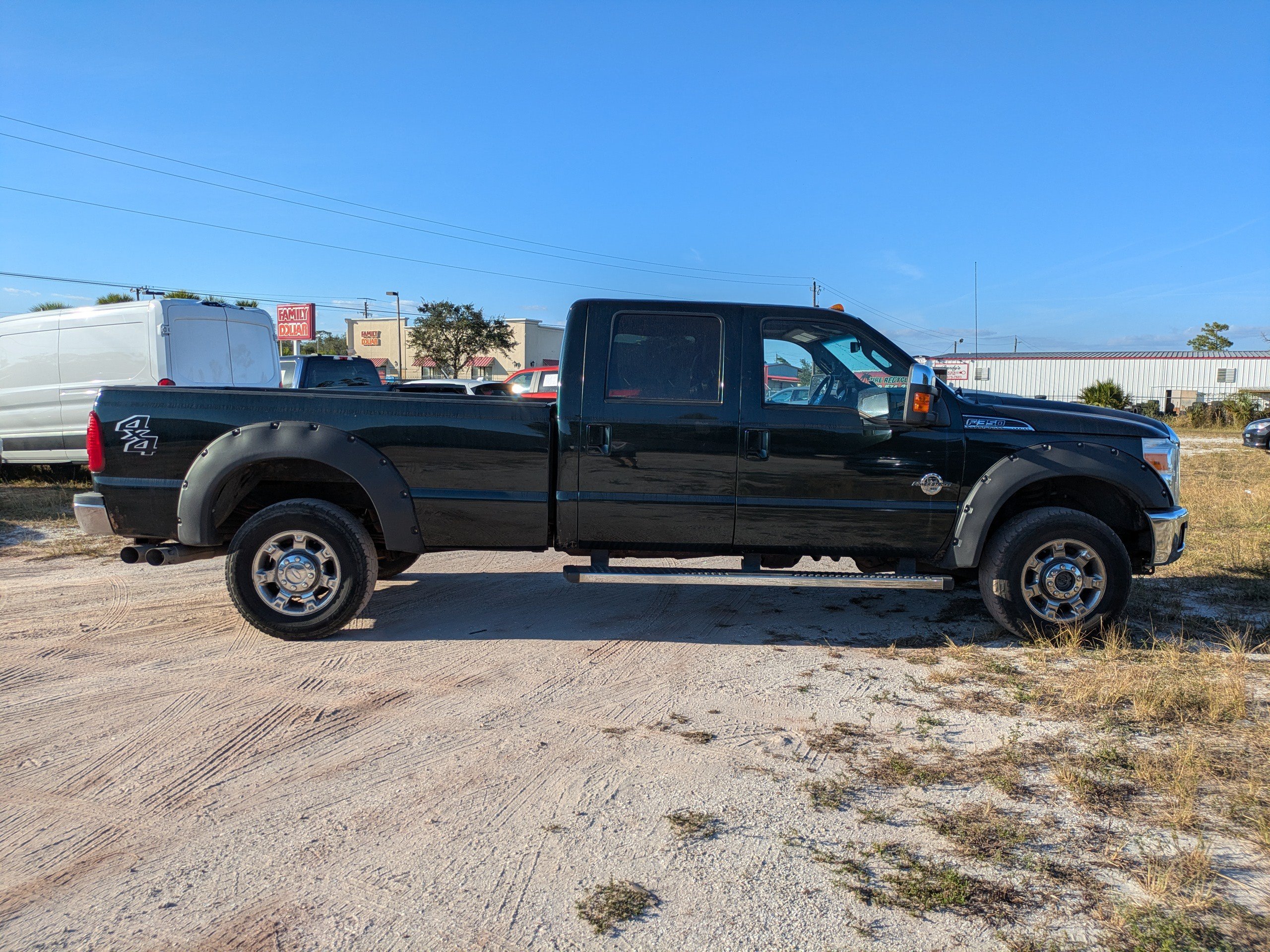 Used 2012 Ford F350 Lariat w/ Lariat Ultimate Pkg AWD/4WD image 3