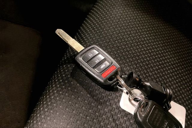 Used 2021 Honda HR-V Sport image 11
