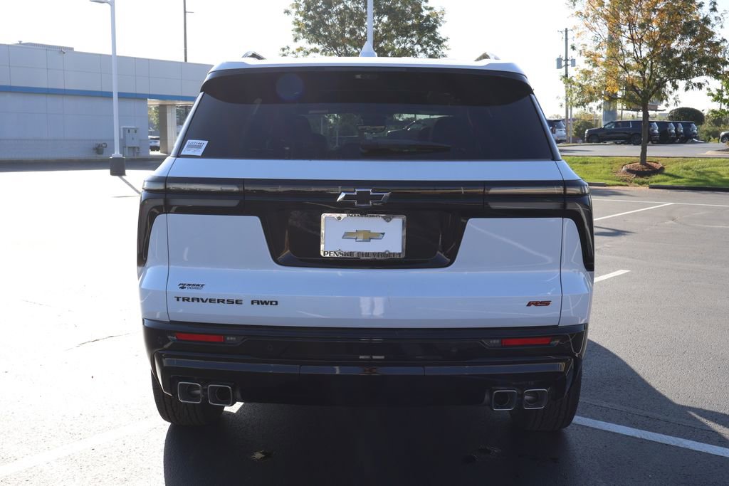New 2026 Chevrolet Traverse RS w/ LPO, Floor Liner Package image 6