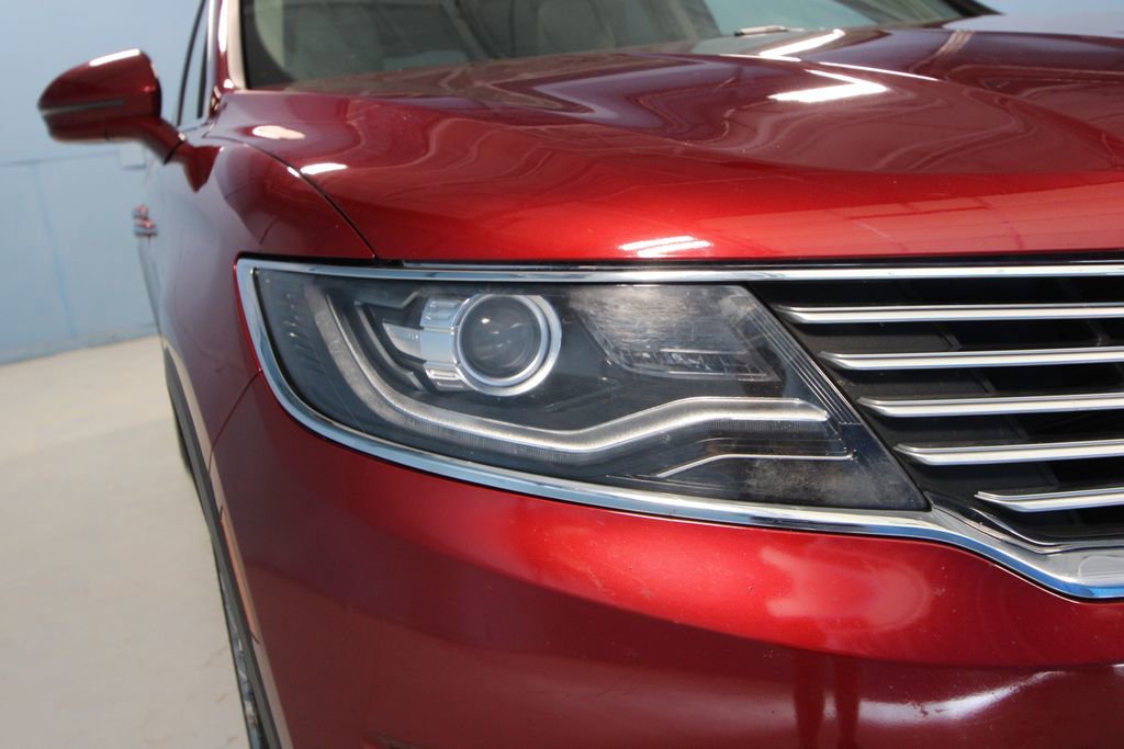 Used 2016 Lincoln MKX Reserve w/ Driver Assistance Package image 36