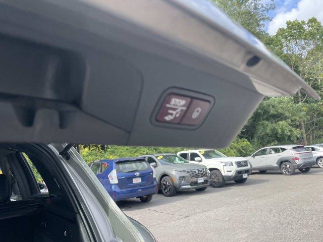 Used 2019 Mercedes-Benz GLC 300 4MATIC image 10