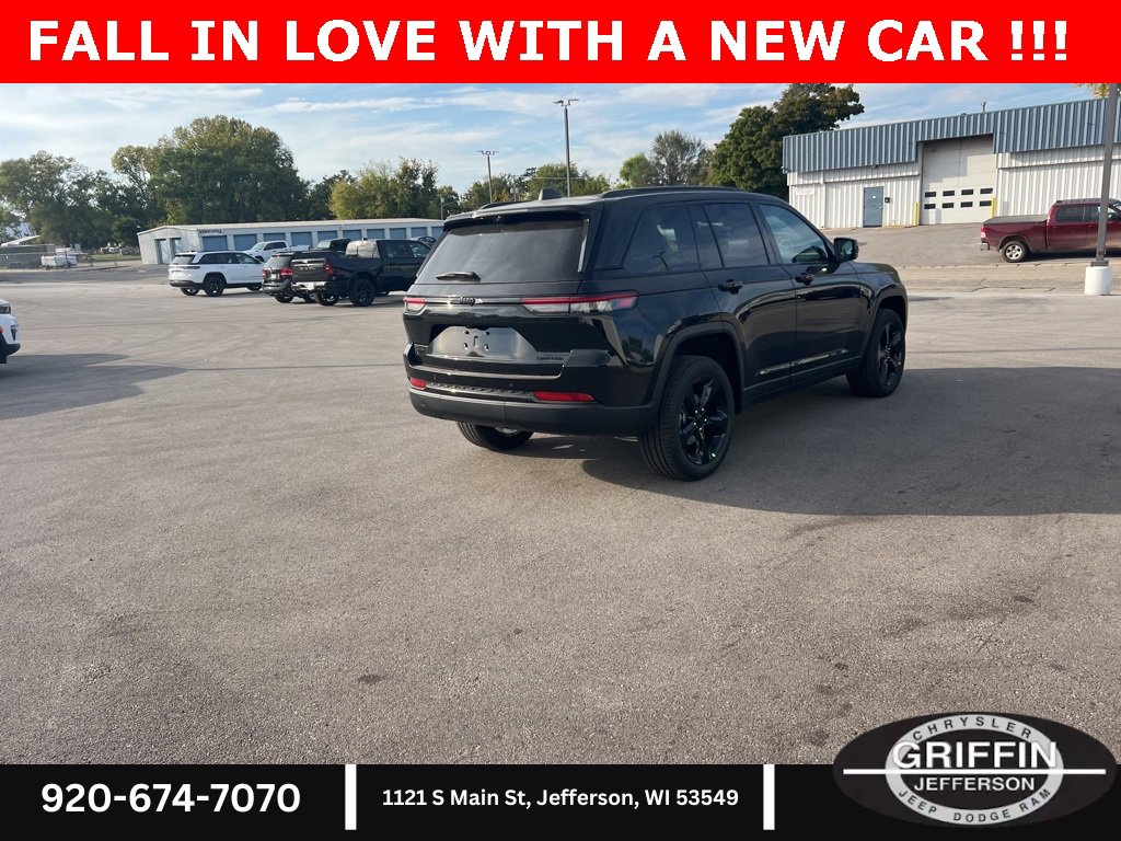 New 2025 Jeep Grand Cherokee Limited w/ Luxury Tech Group II image 9