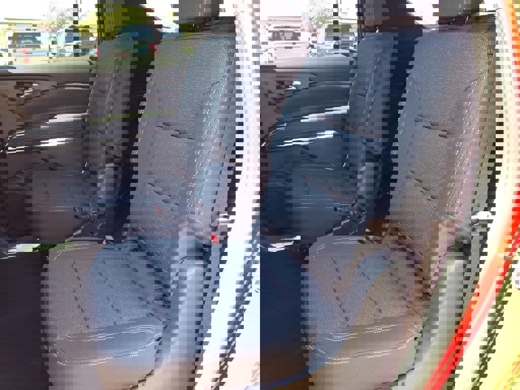 New 2026 Chevrolet Traverse LT image 17