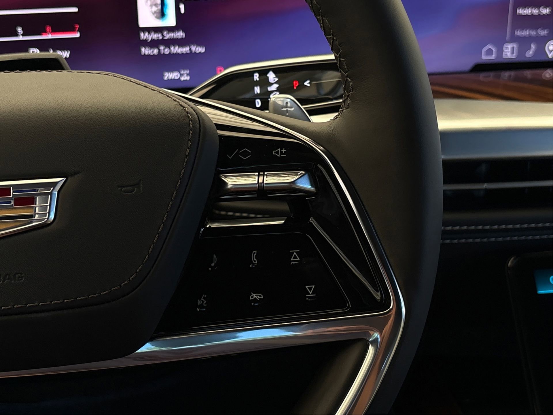 New 2026 Cadillac Escalade ESV Platinum Sport w/ LPO, ONYX Package image 30