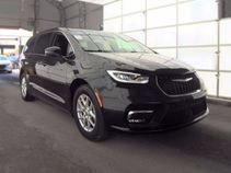 Used 2023 Chrysler Pacifica Touring FWD image 21