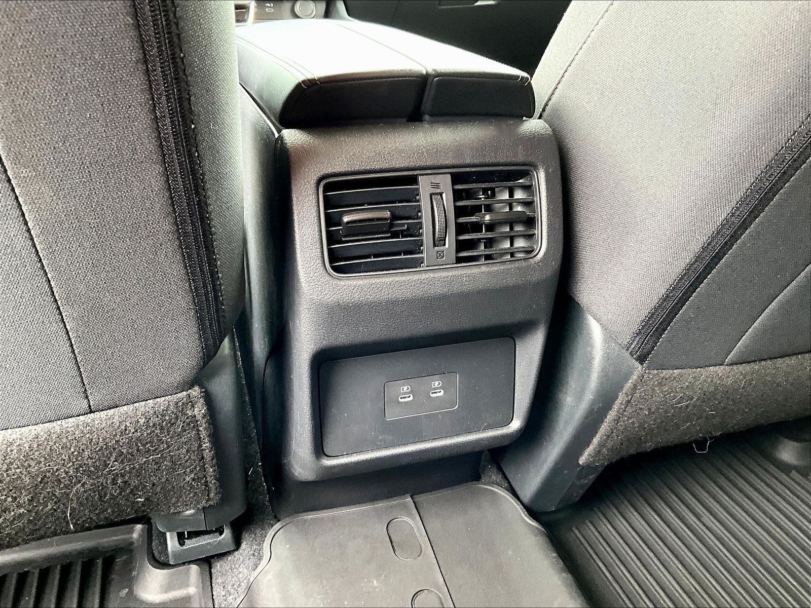 Certified 2026 Nissan Rogue SV AWD/4WD image 10