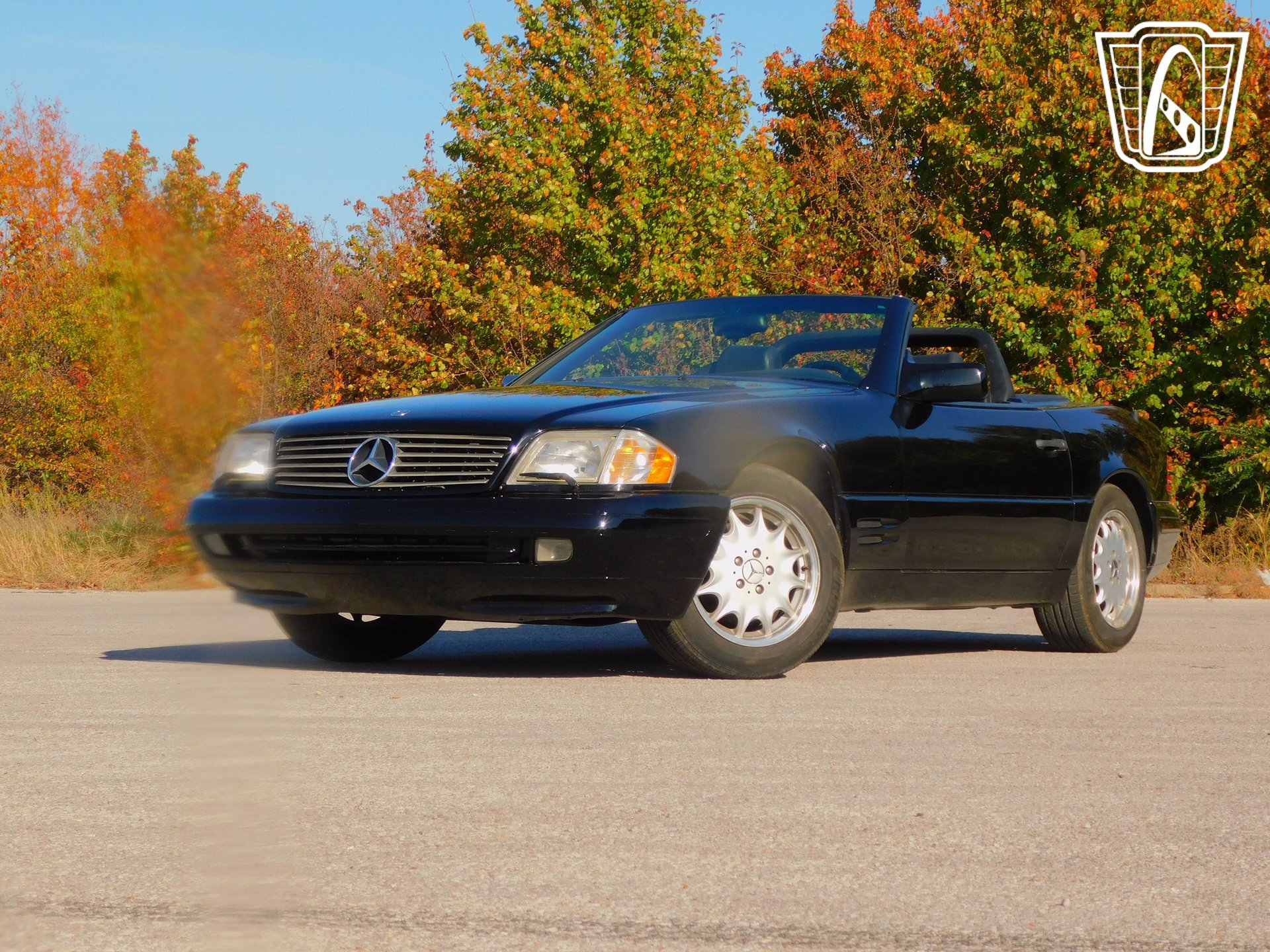 Used 1996 Mercedes-Benz SL 500 image 2