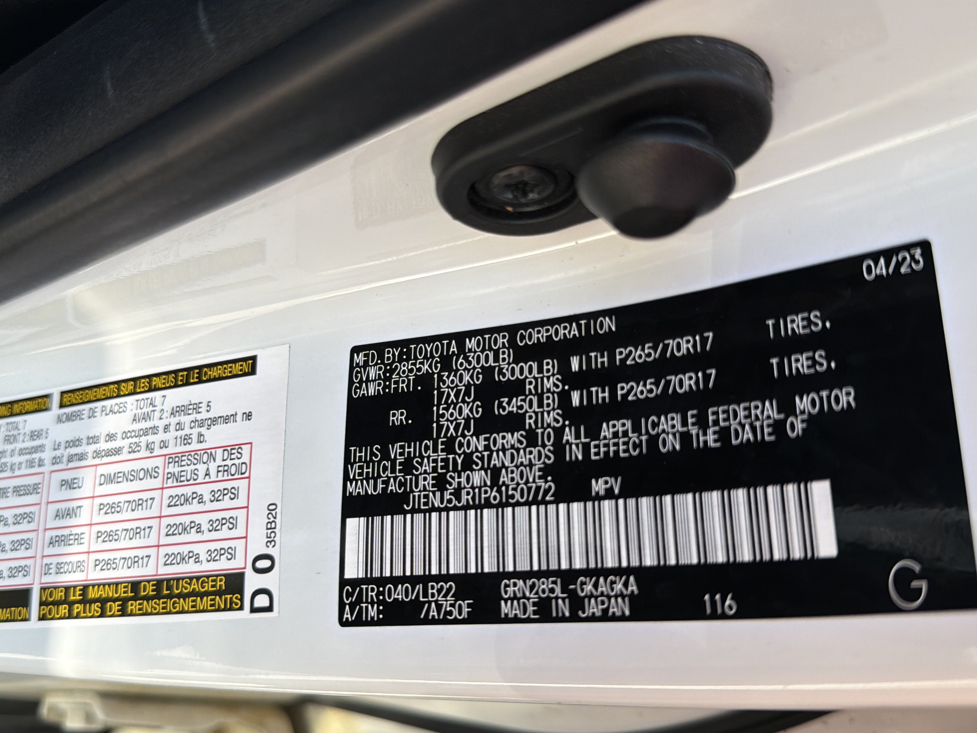 Used 2023 Toyota 4Runner SR5 Premium w/ Moonroof Package AWD/4WD image 28