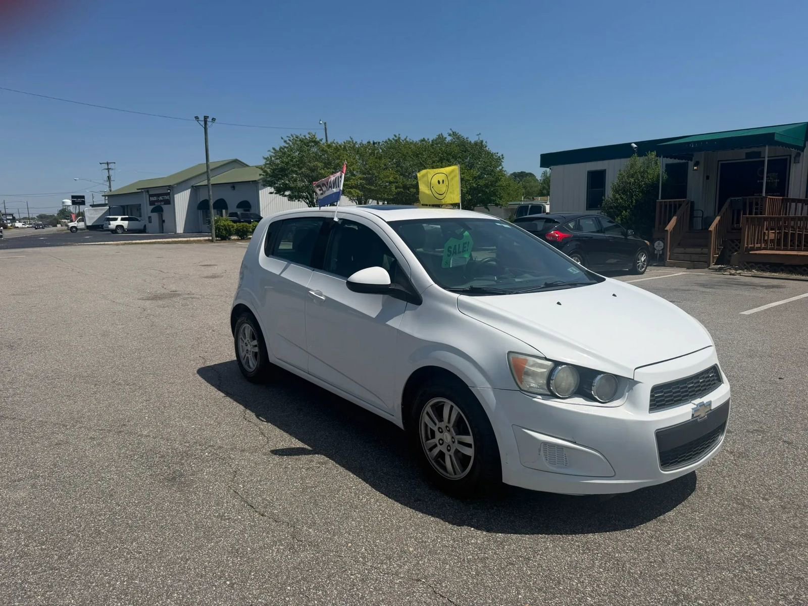 Used 2014 Chevrolet Sonic LT w/ Fun and Sun Package image 2