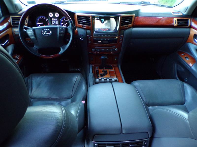 Used 2009 Lexus LX 570 4WD image 28
