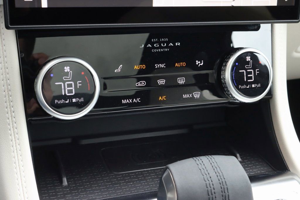 Used 2026 Jaguar F-PACE R-Dynamic S image 30