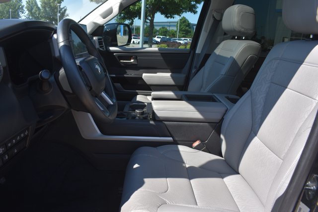 Used 2024 Toyota Tundra Limited w/ Power Package AWD/4WD image 17