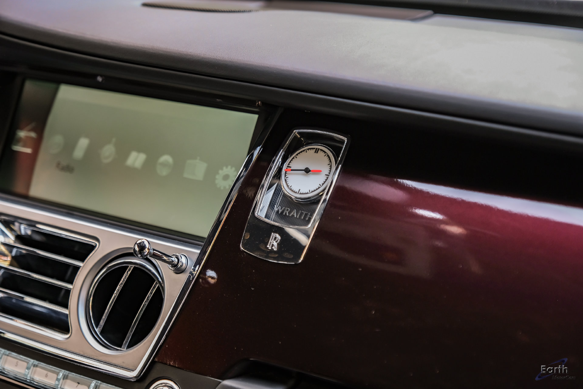Used 2016 Rolls-Royce Wraith RWD image 70