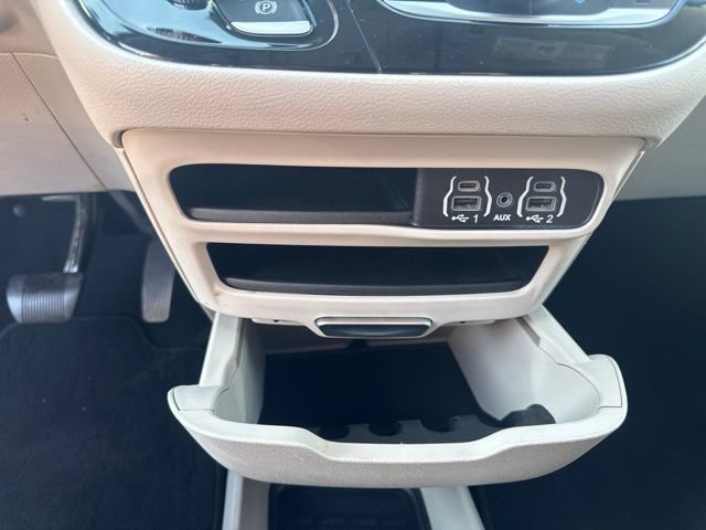 Used 2023 Chrysler Voyager LX FWD image 15
