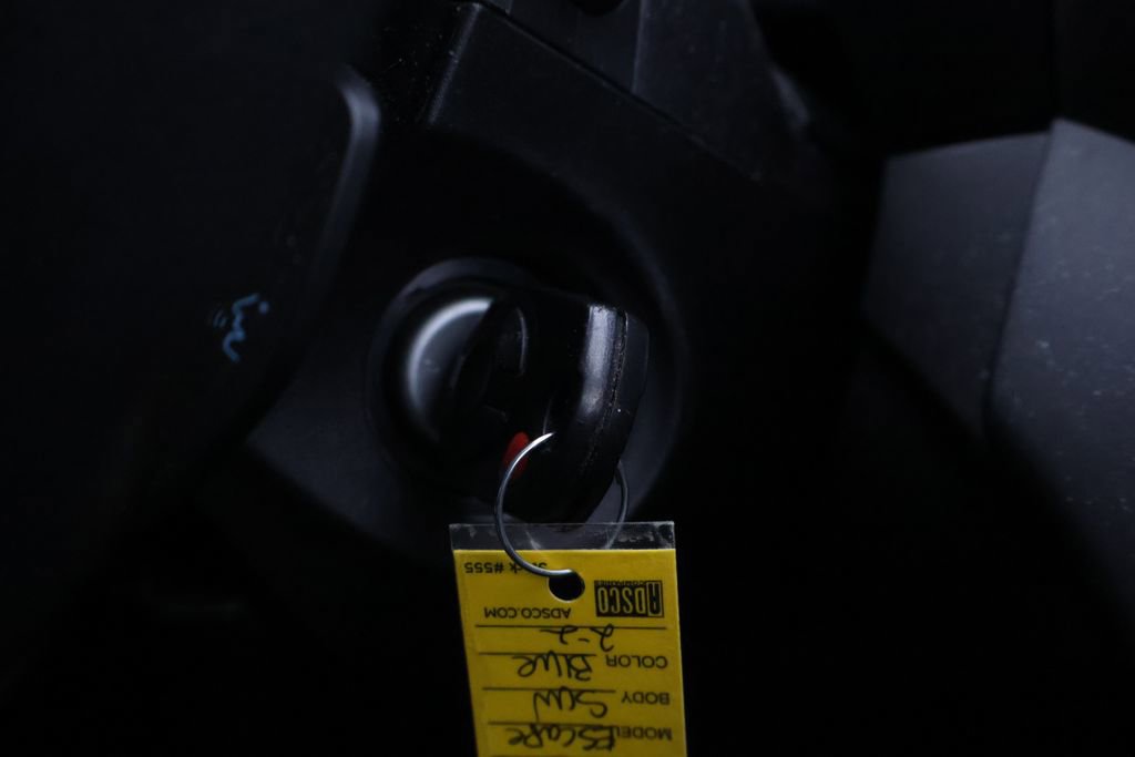 Used 2013 Ford Escape SE image 26