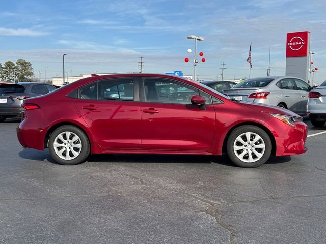 Used 2024 Toyota Corolla LE video 2