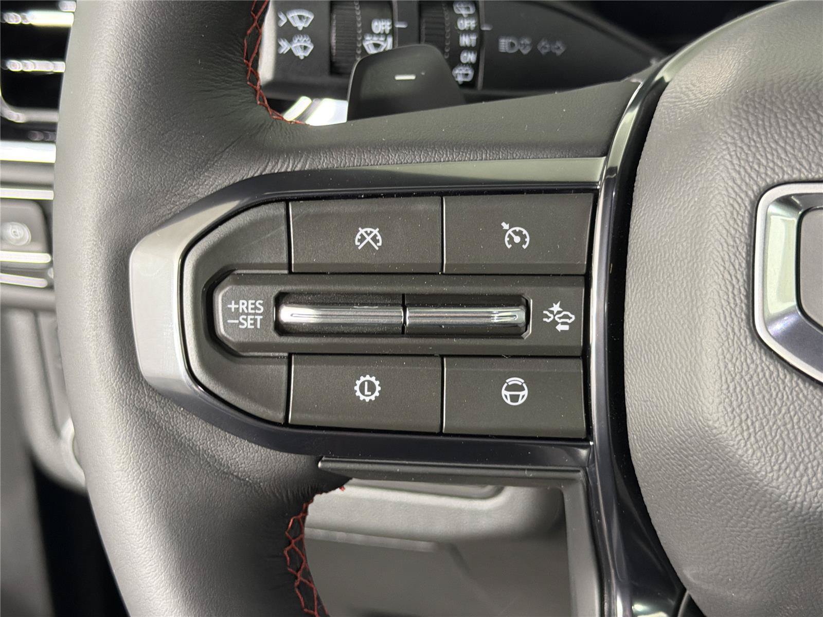 New 2026 GMC Yukon AT4 Ultimate AWD/4WD image 29