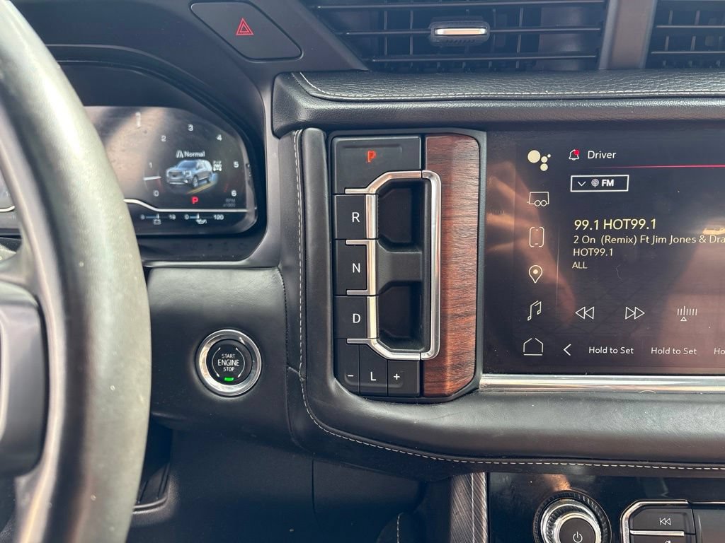 Used 2023 GMC Yukon Denali Ultimate AWD/4WD image 31
