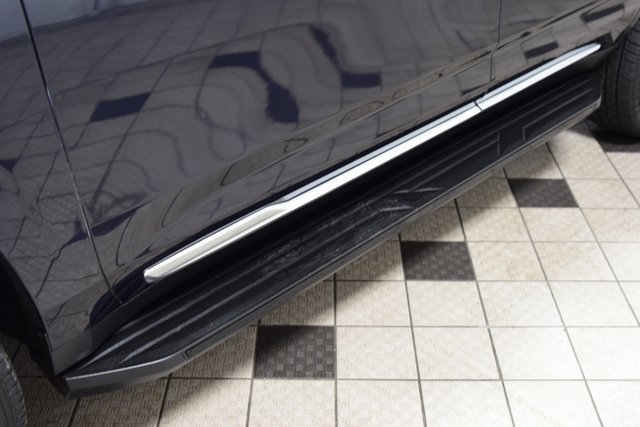 Used 2021 Cadillac Escalade Premium Luxury w/ Driver Assist Tech Package image 30