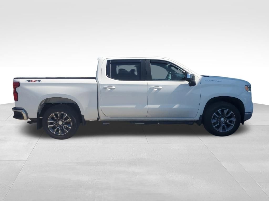 Used 2023 Chevrolet Silverado 1500 LT AWD/4WD image 9