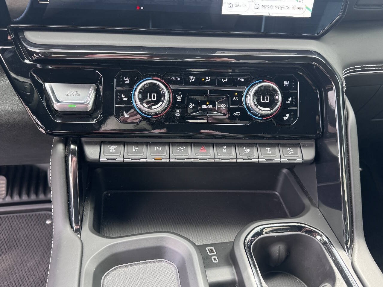 Used 2024 GMC Sierra 2500 AT4X AWD/4WD image 25