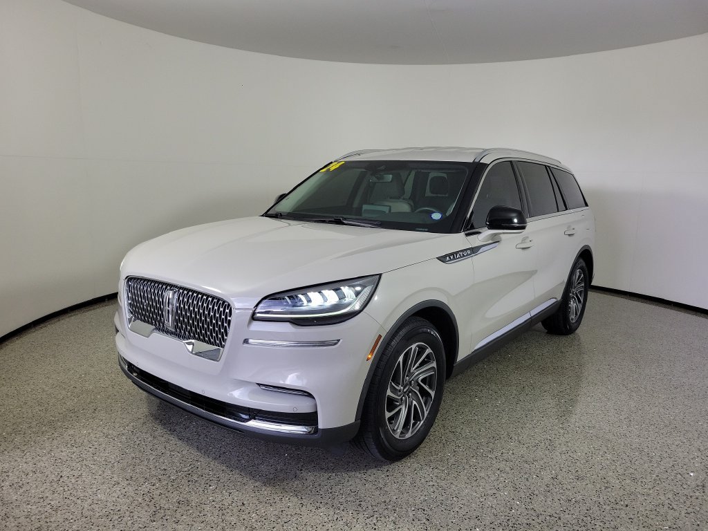 Certified 2024 Lincoln Aviator 2WD image 2