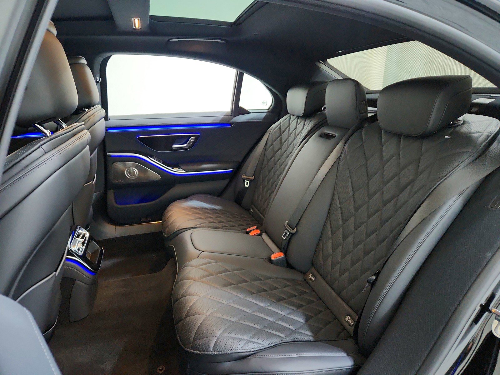 New 2026 Mercedes-Benz S 580 4MATIC Sedan image 8