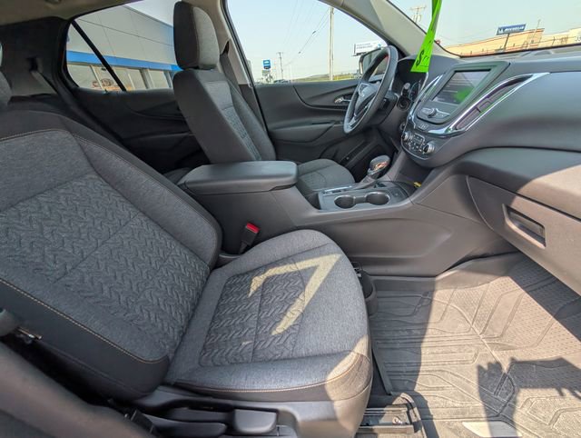 Used 2023 Chevrolet Equinox LT image 4
