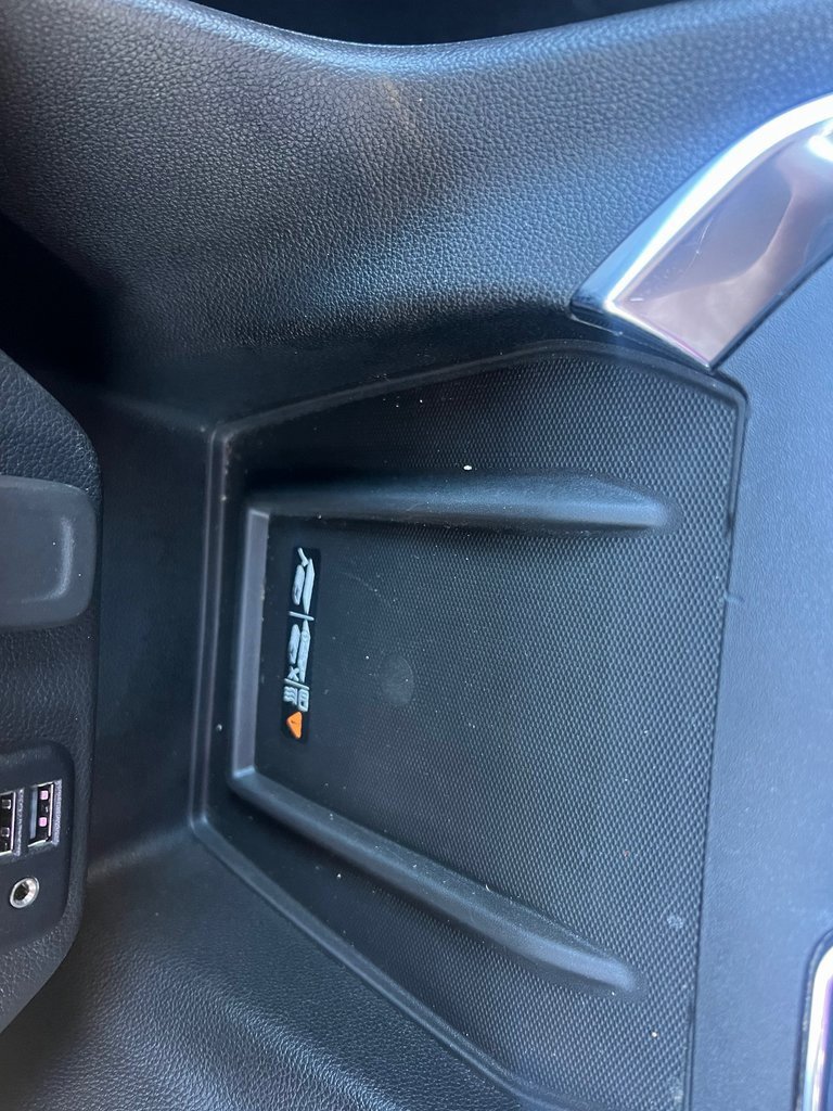 Used 2022 Chevrolet Traverse Premier w/ Redline Edition image 13