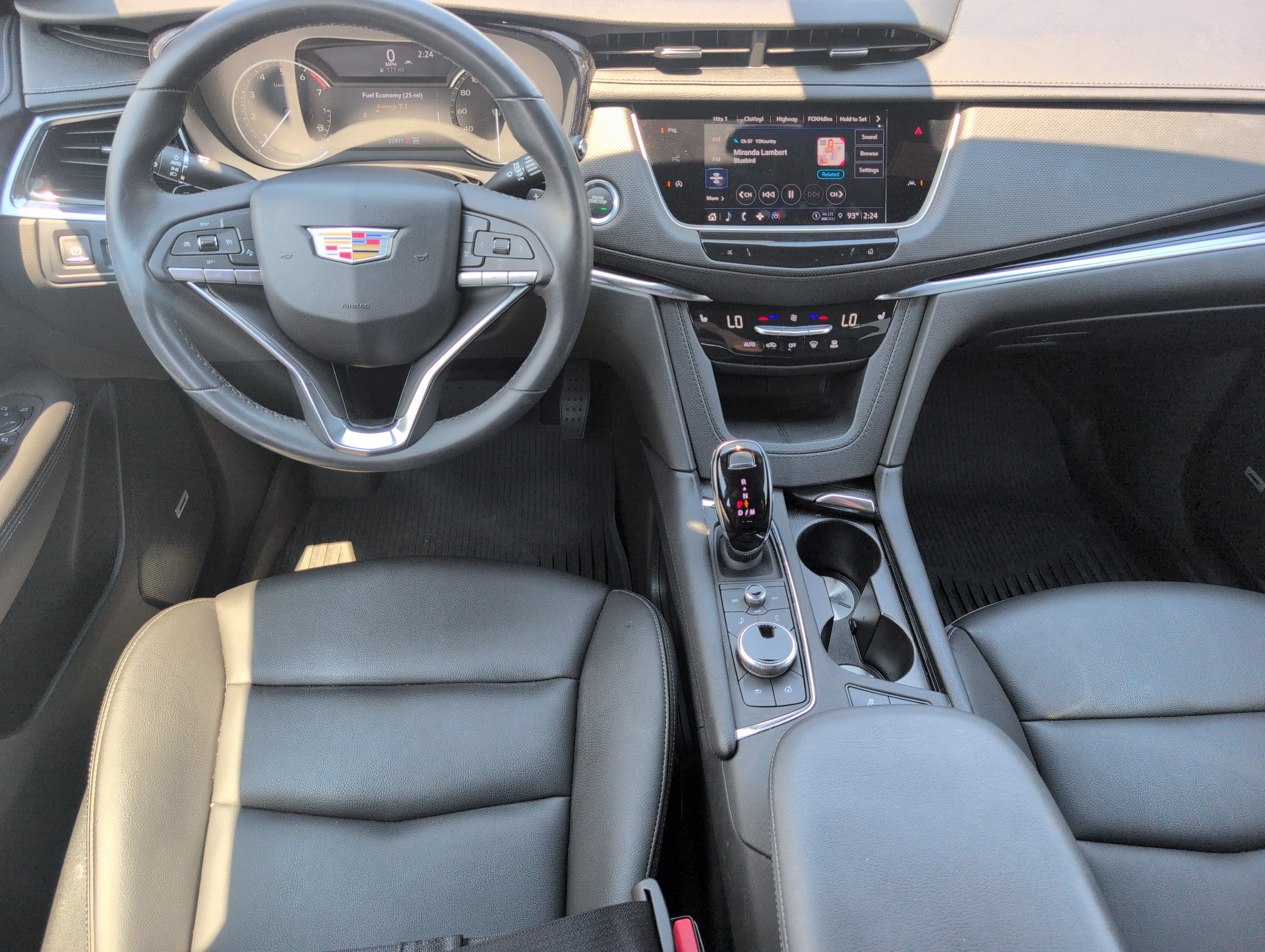 Certified 2024 Cadillac XT6 Luxury w/ LPO, Floor Liner Package AWD/4WD image 30
