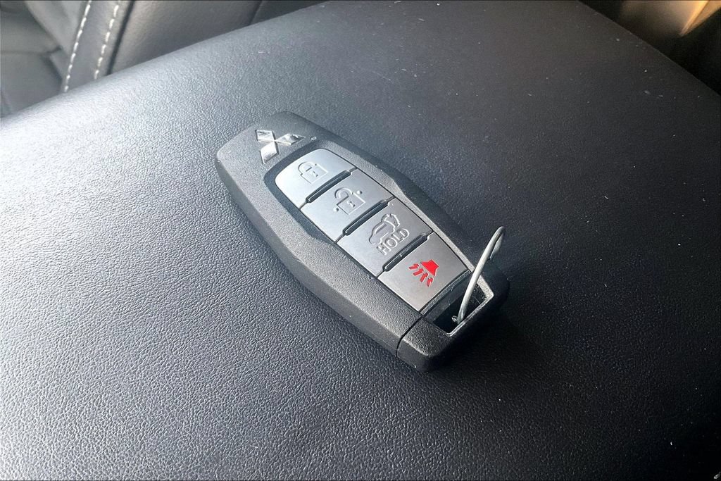 Used 2024 Mitsubishi Outlander SE AWD/4WD image 11