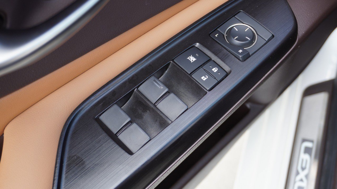 Used 2019 Lexus ES 350 w/ Premium Package image 24