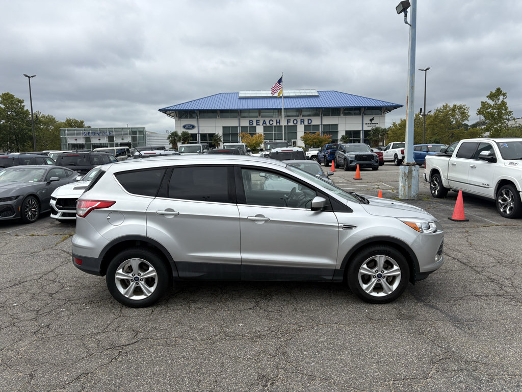 Used 2016 Ford Escape SE FWD image 4