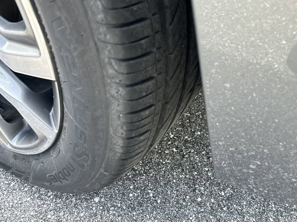 Used 2020 GMC Terrain Denali w/ Denali Premium Package image 12