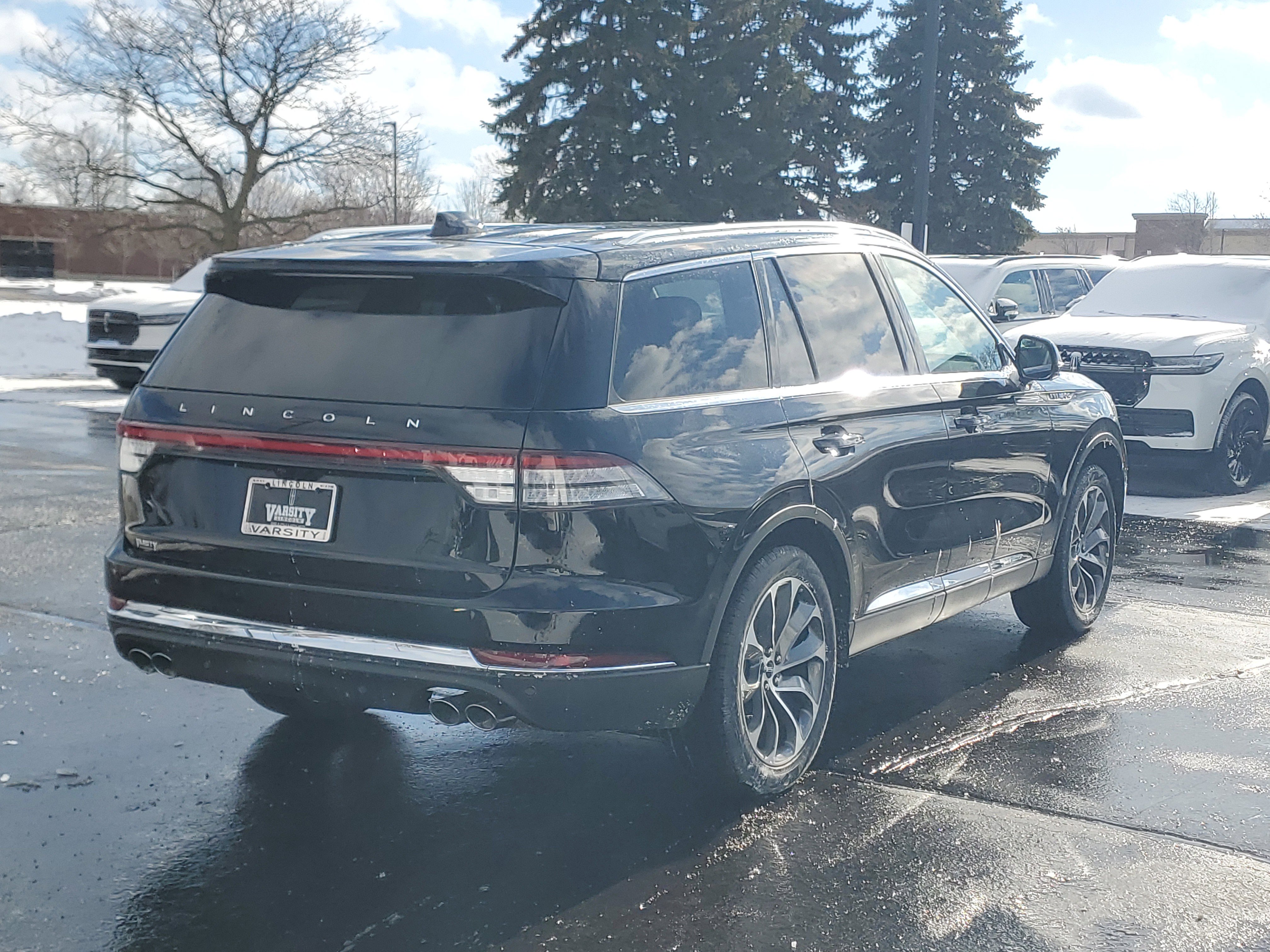 New 2025 Lincoln Aviator Reserve image 4