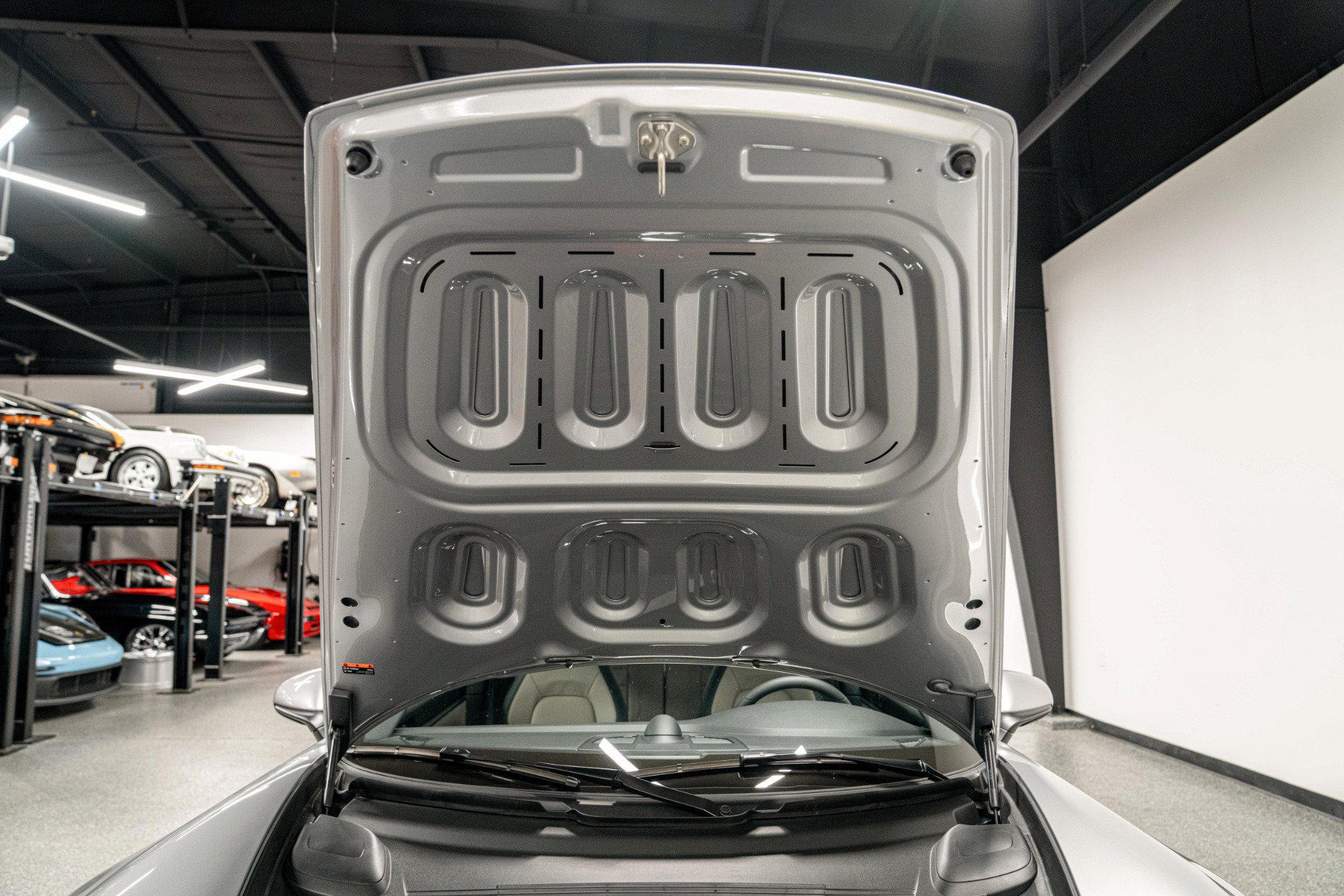 Used 2025 Porsche 911 Carrera image 39