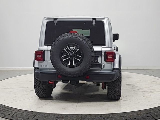 Used 2024 Jeep Wrangler Unlimited Rubicon AWD/4WD image 6