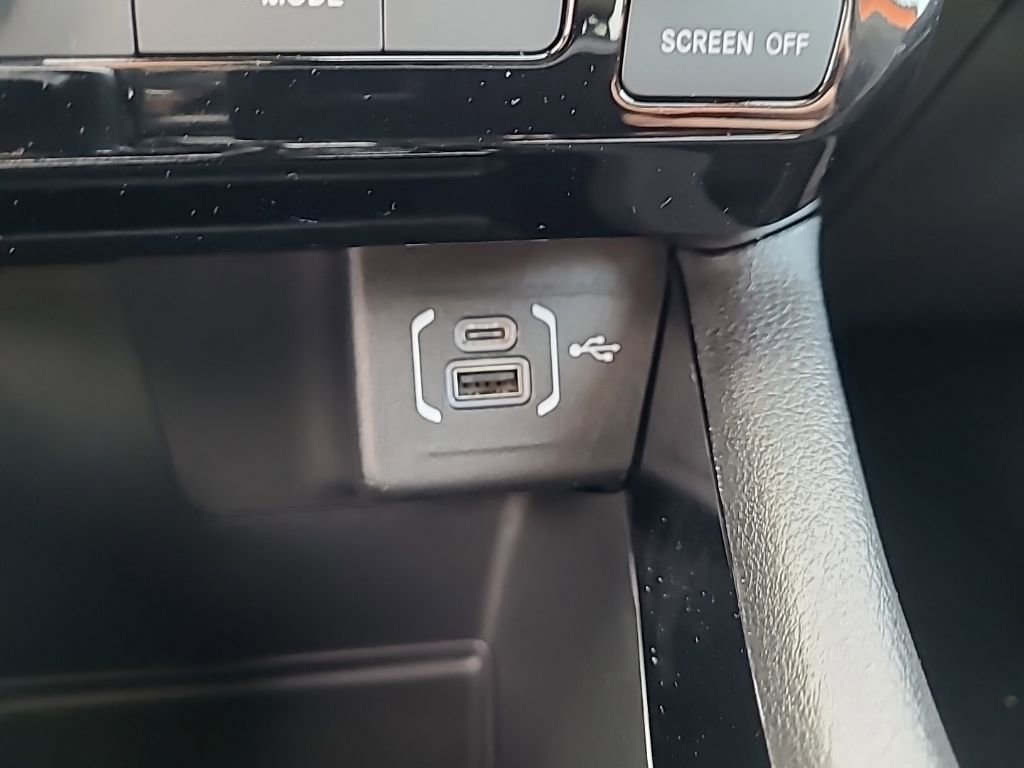 New 2026 Jeep Compass Latitude AWD/4WD image 39