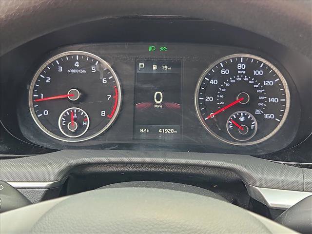 Used 2022 Kia K5 LXS image 11