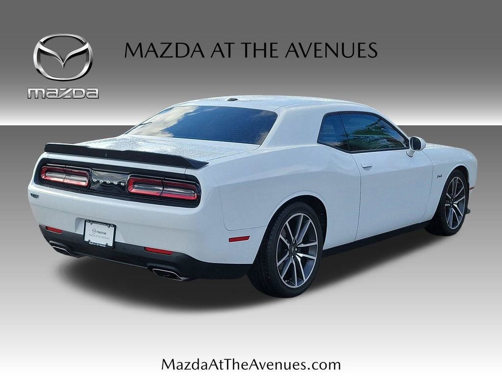 Used 2023 Dodge Challenger R/T image 4