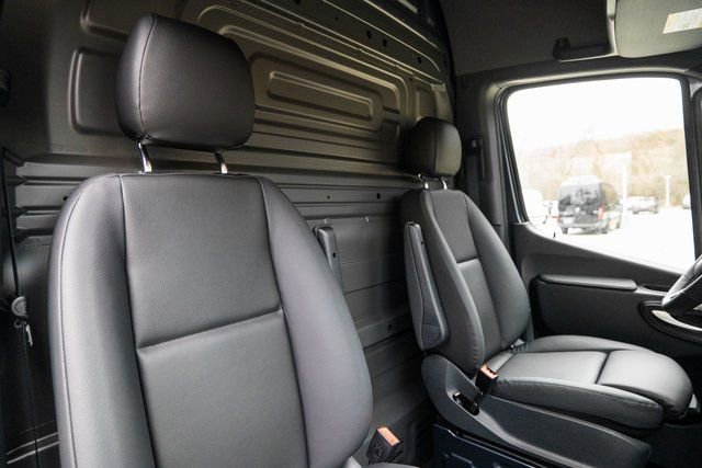 New 2026 Mercedes-Benz Sprinter 2500 image 14