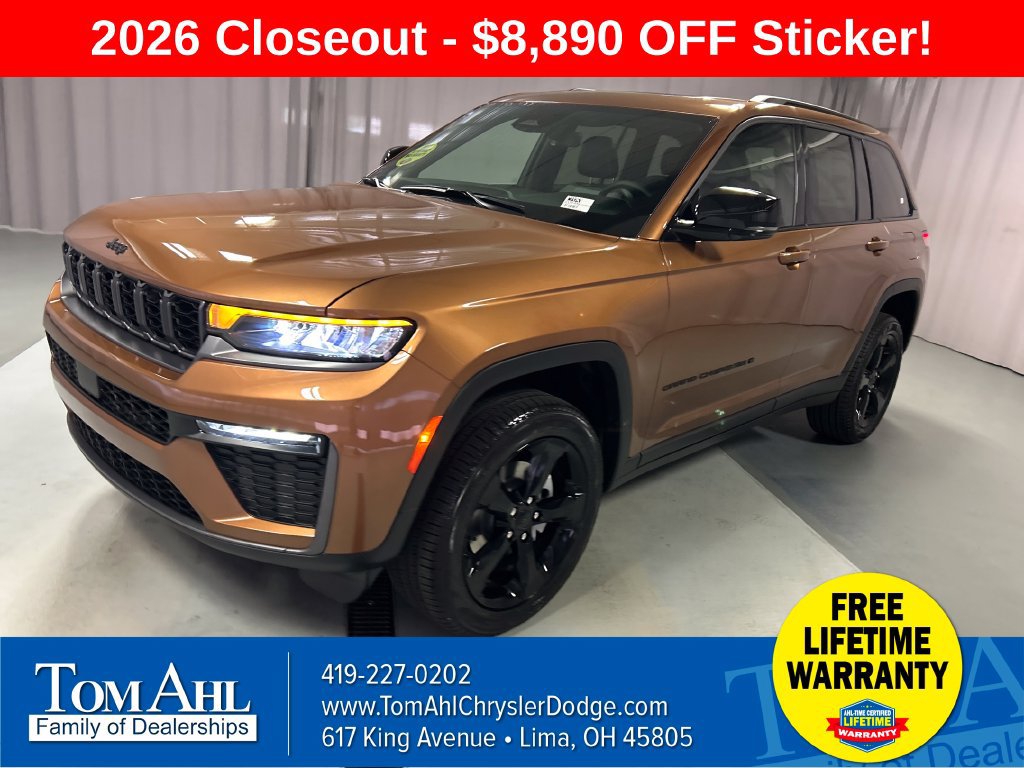 New 2026 Jeep Grand Cherokee Limited w/ Limited Altitude Package AWD/4WD image 3
