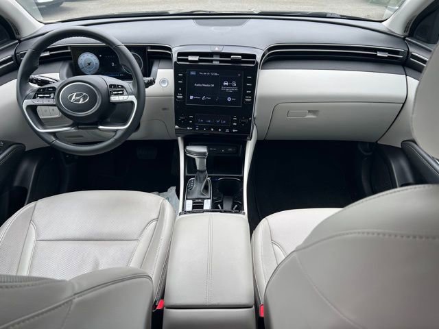 Used 2022 Hyundai Tucson SEL w/ Convenience + Premium Package FWD image 12