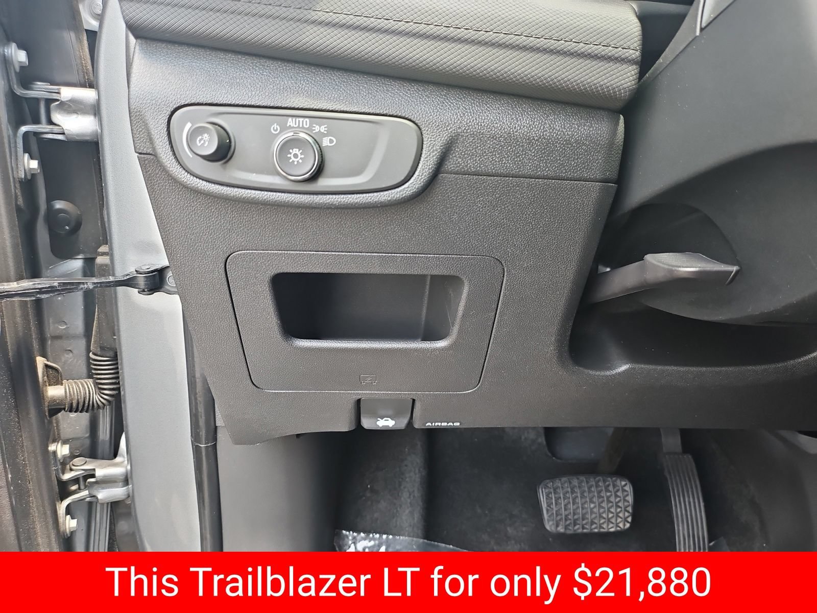 Used 2025 Chevrolet TrailBlazer LT AWD/4WD image 25