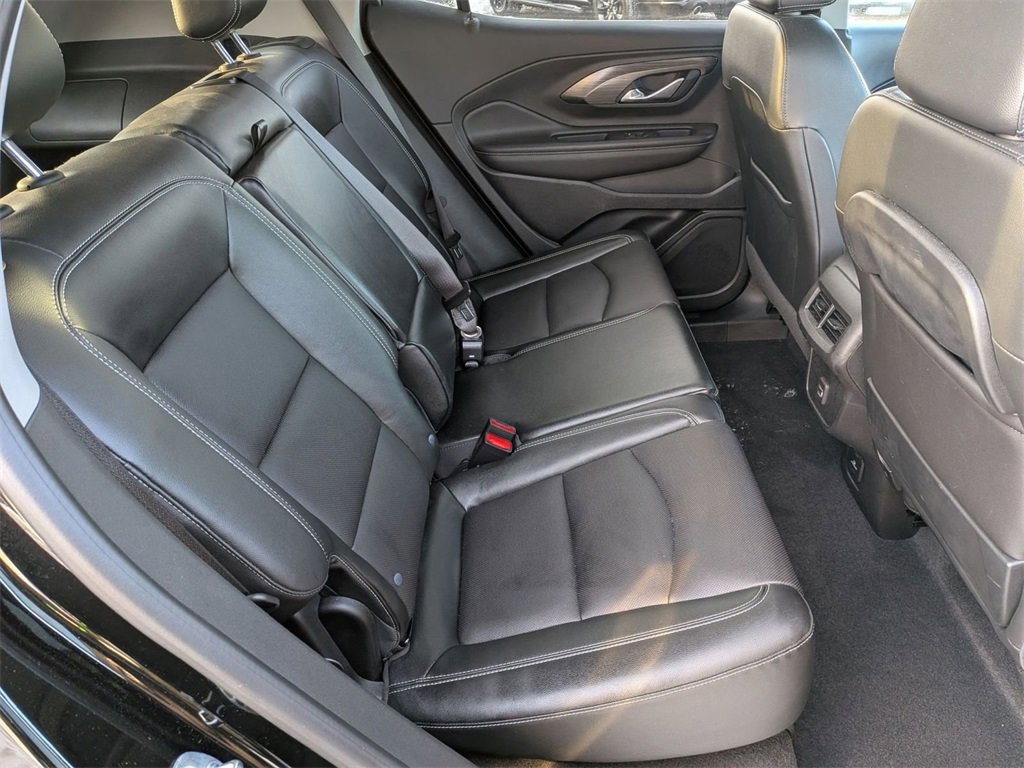 Used 2023 GMC Terrain SLT w/ Elevation Edition image 29