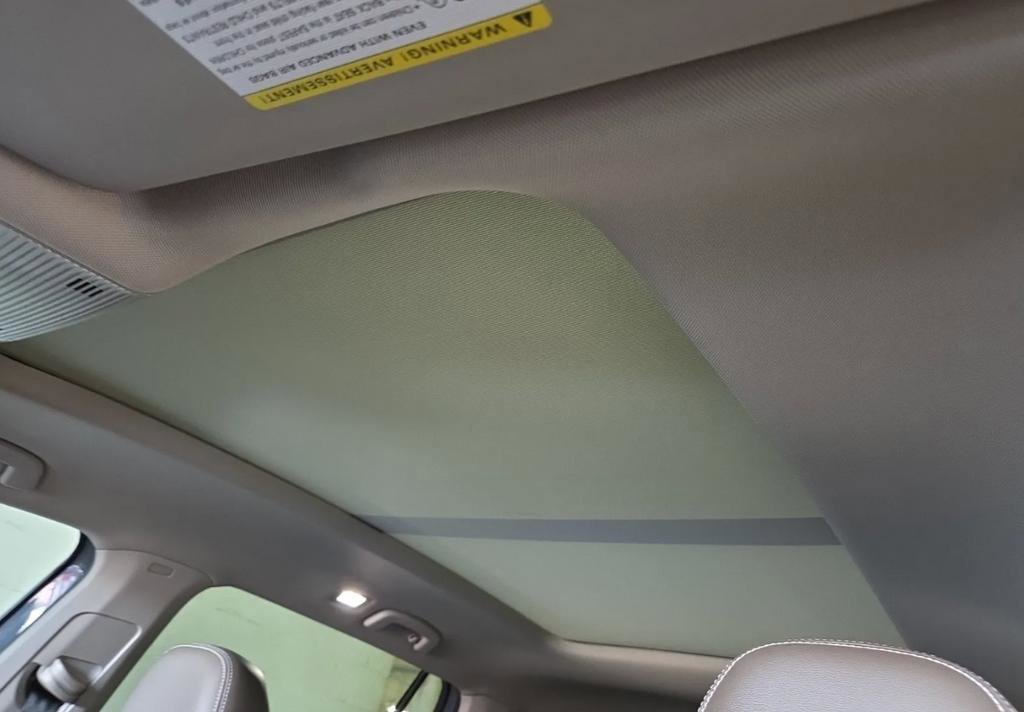 Used 2025 Volkswagen Atlas SEL image 8