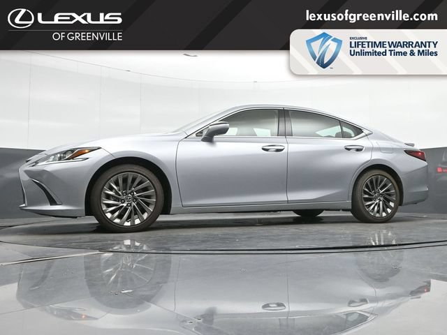 Used 2024 Lexus ES 300h w/ Accessory Package (Z1) FWD image 34