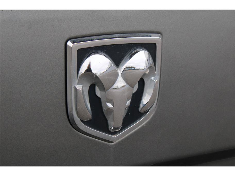 Used 2011 RAM 2500 SLT image 28