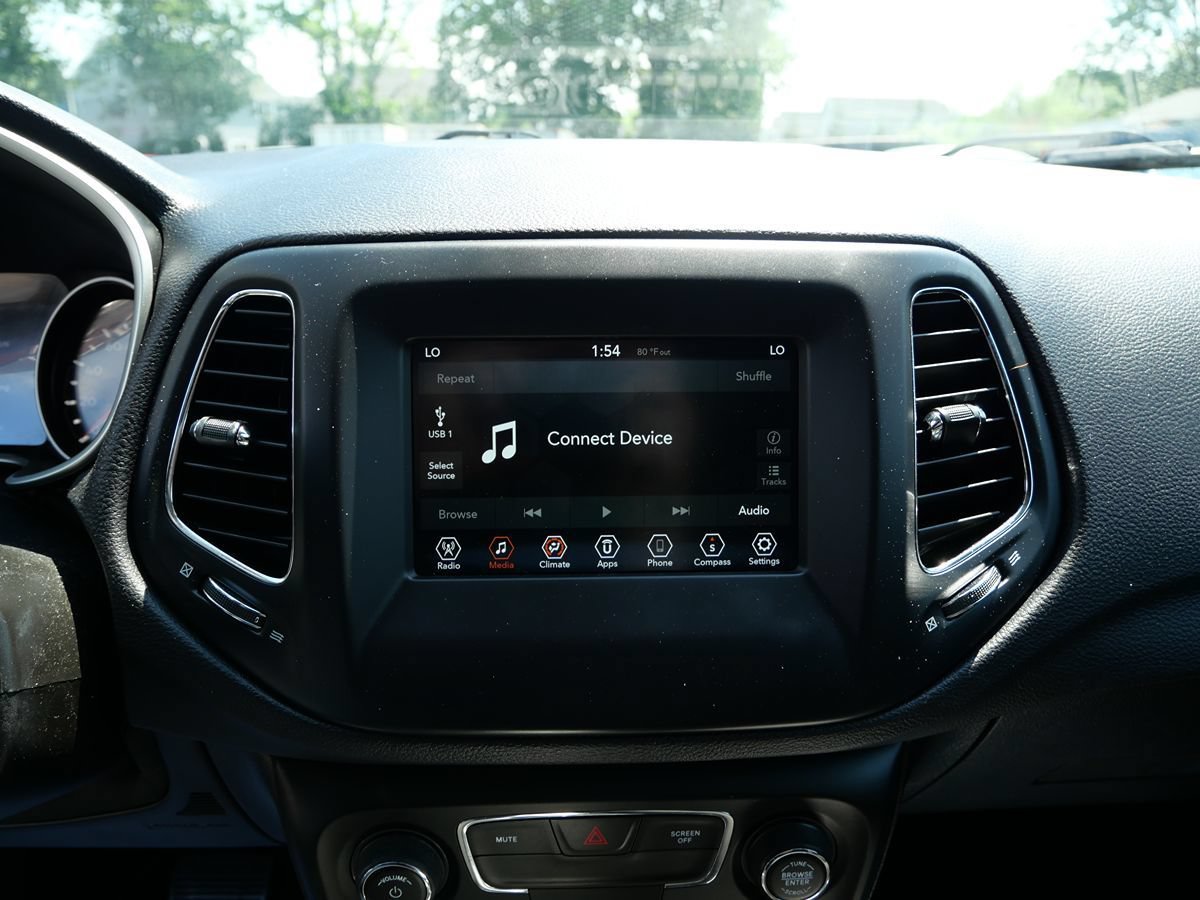 Used 2020 Jeep Compass Sport w/ Tech Group AWD/4WD image 14