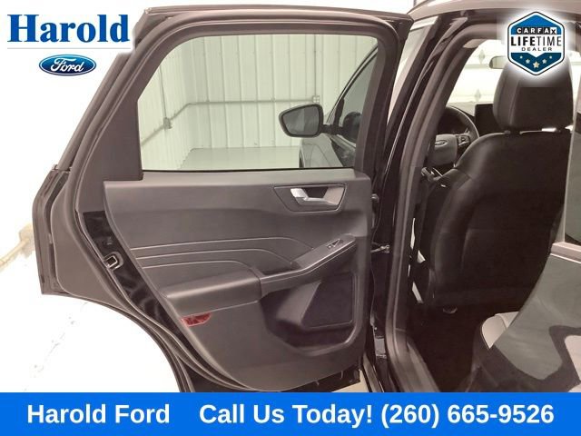 Used 2024 Ford Escape SE image 12